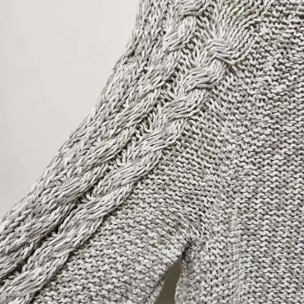 Cable sweater - Picture 4 of 4